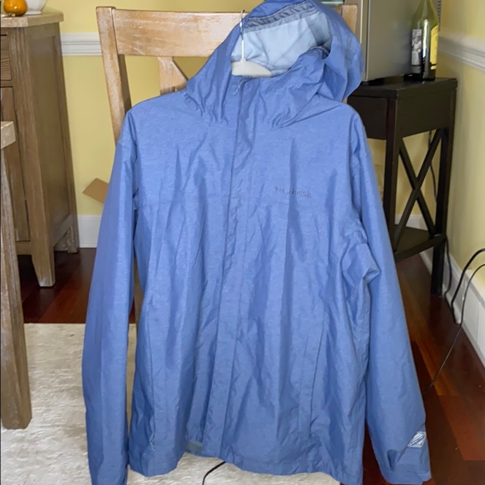 Columbia hooded rain-jacket / wind-breaker. Lined.